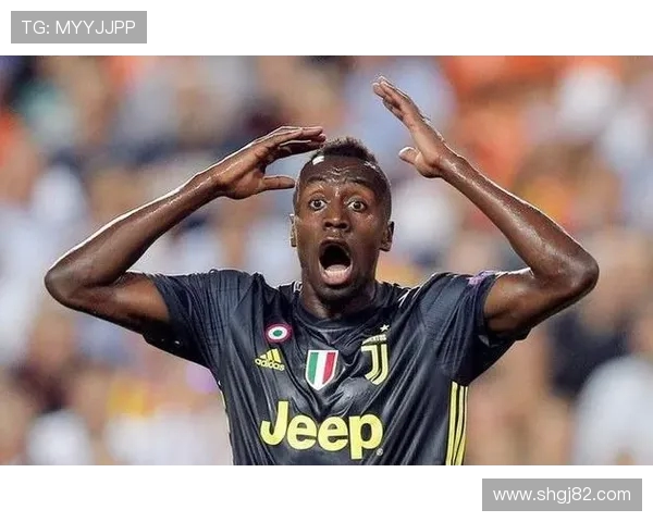 沃克夜店饮酒偶遇情妇被妻友撞见堪比赛场红牌VAR回放加时绝杀风波 沃克夜店饮酒偶遇情妇被妻友撞见堪比赛场红牌VAR回放加时绝杀风波